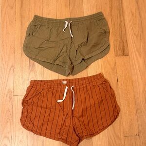 Billabong Olive Green and Rust Striped Athletic Shorts Set